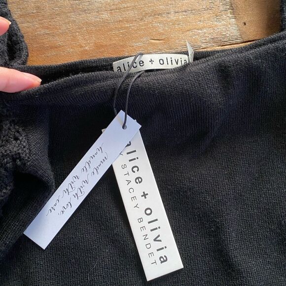 NWT Alice + Olivia EVALEE PUFF SLEEVE CROPPED SWEATER - BLACK - Picture 5 of 8